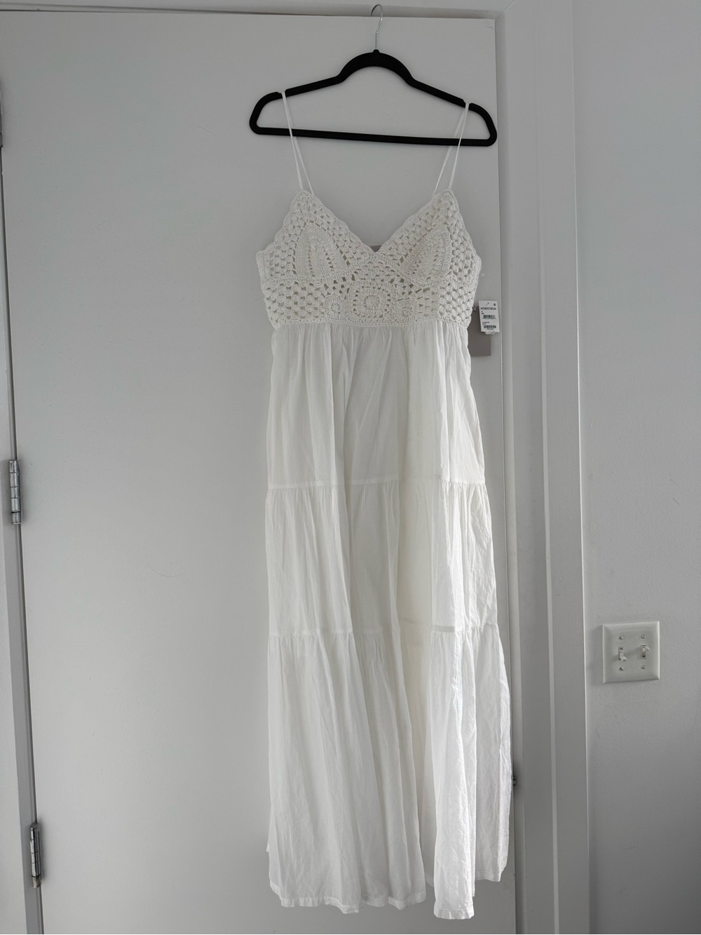 Chelsea28 White Crochet Bust Maxi Dress